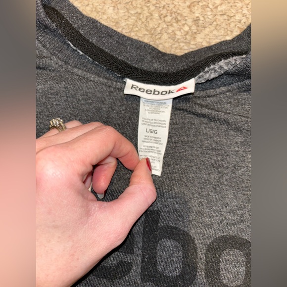 Women’s Reebok Sweatshirt - Picture 2 of 2